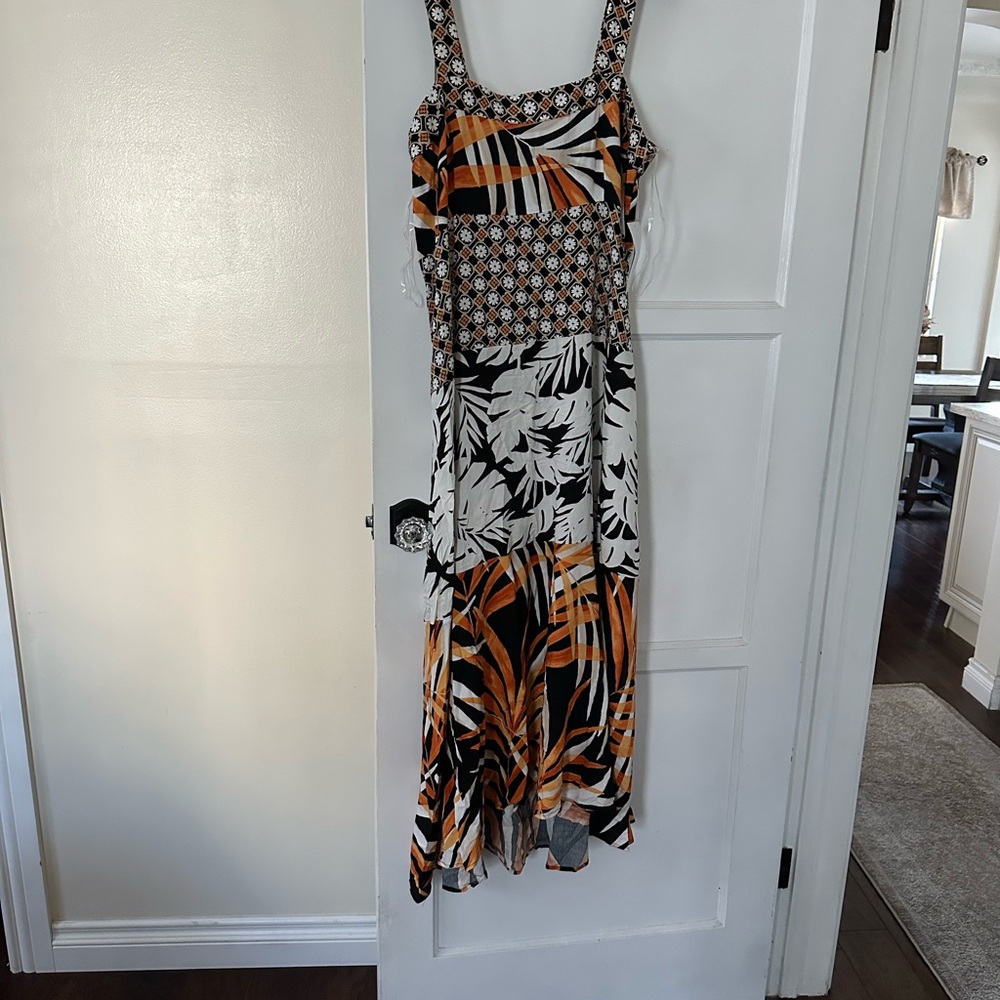 Elegant Floral Maxi Dress in Vibrant Orange